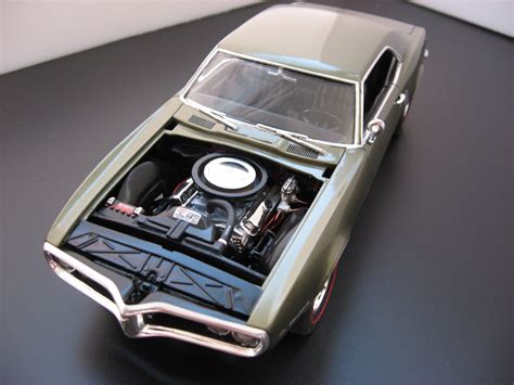 Revell model car Firebird 400 Ram Air 1968 in scale | Model Kits: cars ...