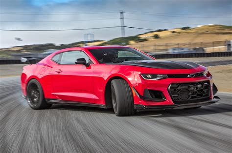 Chevrolet Camaro ZL1 1LE: 4th Place - 2017 Motor Trend Best Driver's Car