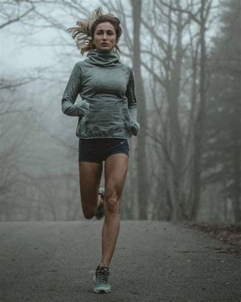 What To Wear Running: The Ultimate Guide For Every Temperature