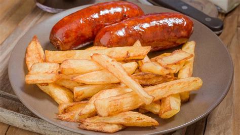 A 17 Year Old Boy Has Gone Blind After Eating Only Chips, Sausages And ...