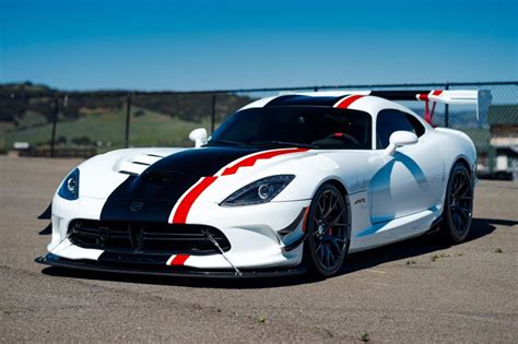 10k-Mile 2016 Dodge Viper ACR Extreme for sale on BaT Auctions - sold ...