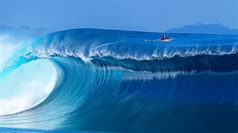 BIG WAVE SURFING COMPILATION 2020 - YouTube