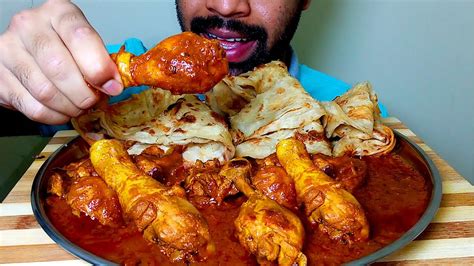 VERY SPICY CHICKEN CURRY WITH POROTA EATING|#HungryPiran - YouTube