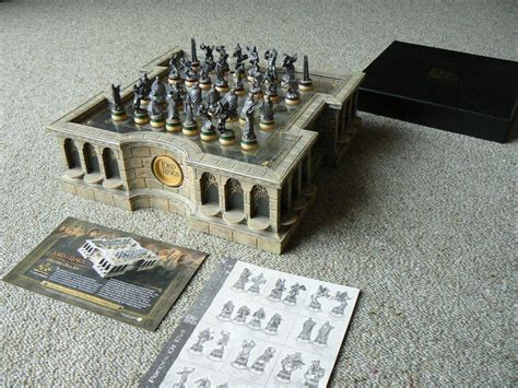 The Lord of the Rings Collector's Chess Set