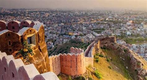 Nahargarh Fort - Discover India