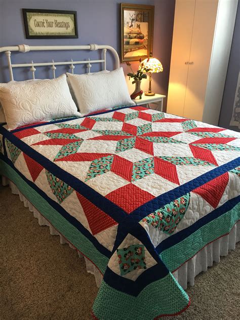 Carpenter Star Quilt. My own pattern. So pleased with how it turned out ...