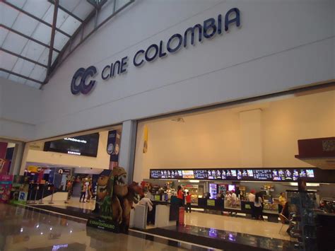 Cine Colombia en Bucaramanga: 3 opiniones y 4 fotos