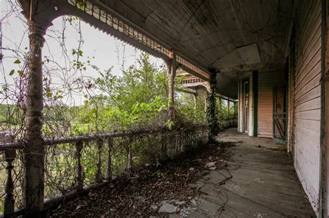 Inside The Abandoned Georgia House Where History Was Made