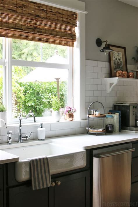 33 Stylish Kitchen Window Blinds Ideas