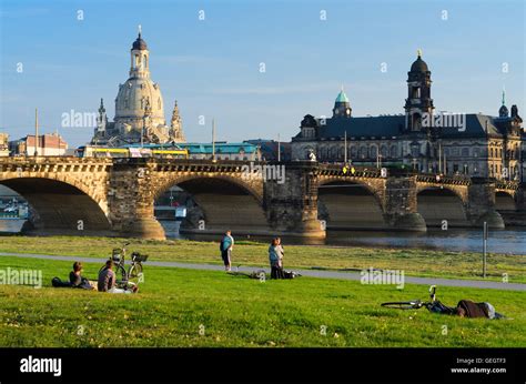 Dresden: Elbe with Augustus Bridge , Frauenkirche and Ständehaus ...