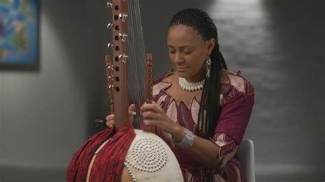 Sona Jobarteh: Expanding the tradition of the kora | WGHN