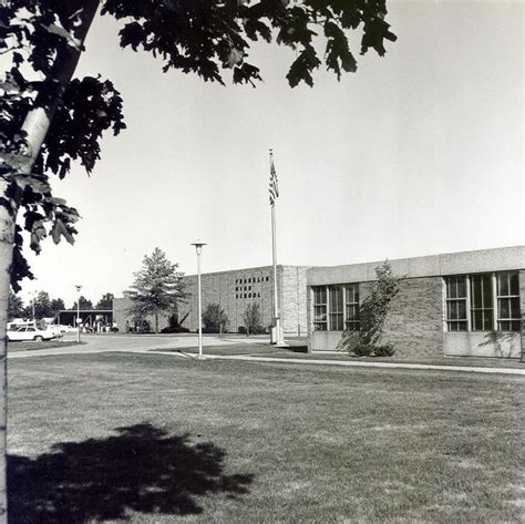 Livonia Franklin High School, circa 1986 | Livonia, Outdoor, The locals