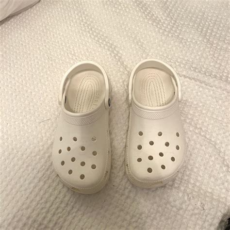 White Crocs Lightly Worn🏷️ Size: 6.5W or 5Y White... - Depop