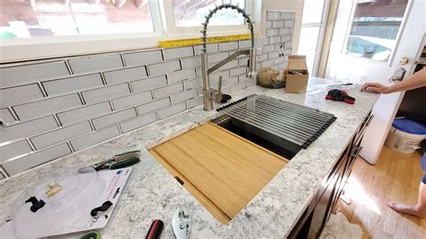 How we install our quartz countertops! - YouTube