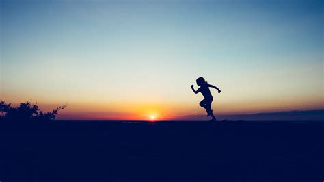 Silhouette of person running on hill during sunset HD wallpaper ...