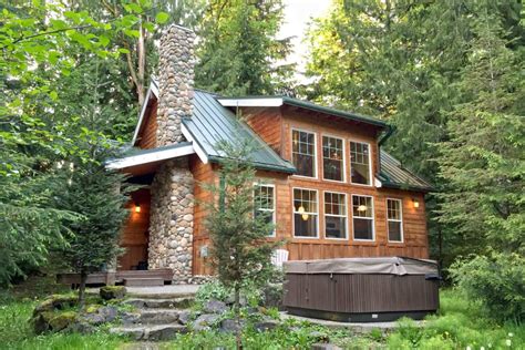 Romantic Cabins in Washington State