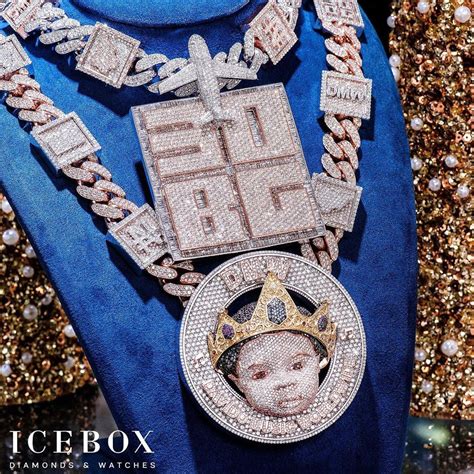 Davido Flaunts New 30BG Chains From Ice Box - AfroWired