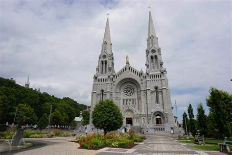 Visiting the Shrine of Sainte-Anne-de-Beaupré in Québec - Gone With The ...