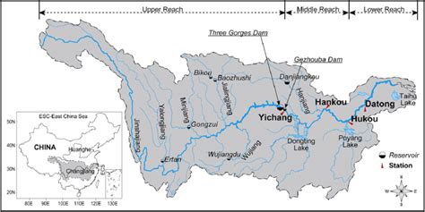 Map of the Changjiang drainage basin, major tributaries, key gauging ...