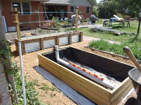 17 Best images about DIY -- Wicking Garden Beds on Pinterest | Pvc ...