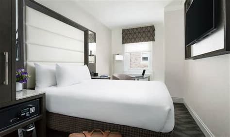 Rooms & Suites | Hilton Boston Park Plaza