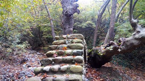 Meteora Hiking - RentAway