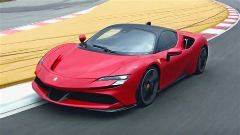 Top Gear Has A Closer Look At The New Ferrari SF90 Stradale | CarsRadars