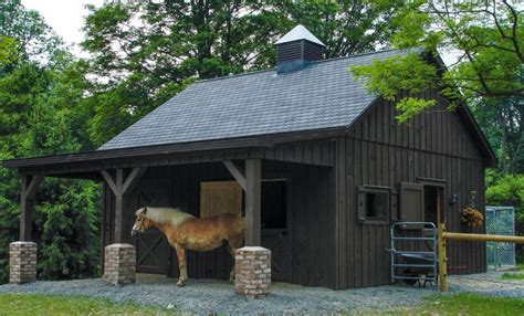 Building a Small Horse Barn - Conestoga Buildings