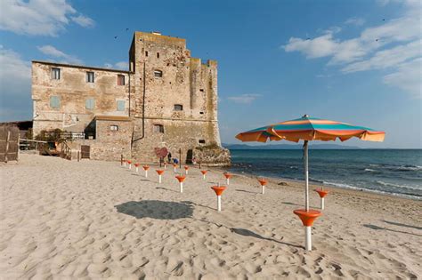 Enjoy The Perfect Seaside Experience At One Of Tuscany's Blue Flag Beaches!