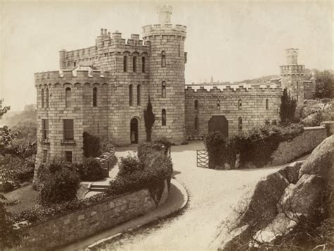 Victoria Castle, Killiney, Dublin: the entrance terrace | RIBA pix