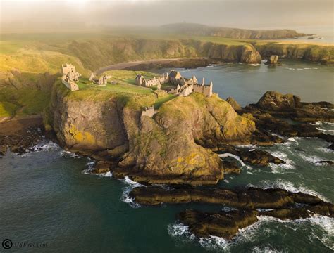 Dunnotar Castle, Stonehaven, Scotland - Dawired | Blogger