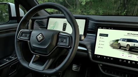 Review: 2023 Rivian R1S electrifies the adventure SUV