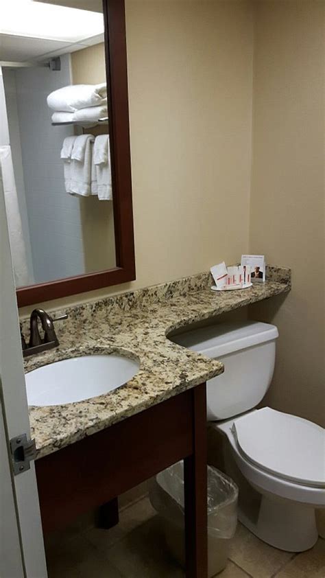 Ramada Plaza by Wyndham Portland - UPDATED 2024 Prices, Reviews & Photos