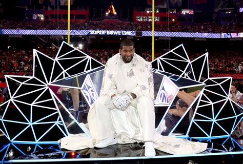 Usher Super Bowl 2024 Outfits for Halftime Show: Off-White Look & More