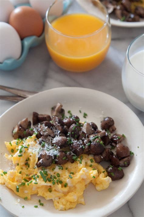 Scrambled Eggs with Pan Roasted Mushrooms - What's Gaby Cooking