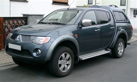 File:Mitsubishi L200 front 20071012.jpg - Wikimedia Commons