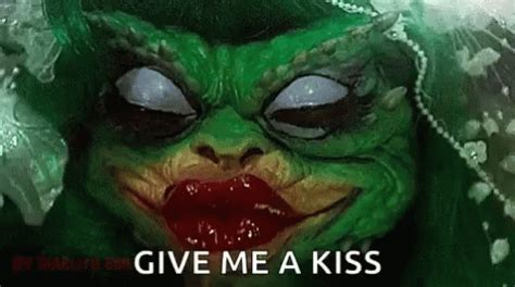 Female Gremlin From Gremlins 2 GIFs | Tenor