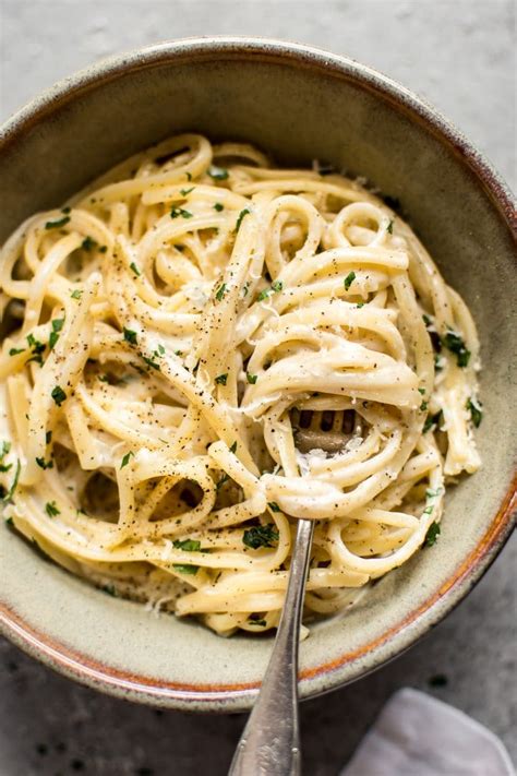 15 Minute Creamy Garlic Pasta Recipe • Salt & Lavender