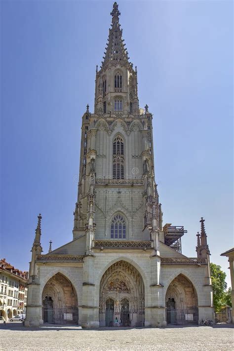 Bern Minster - Cathedral, in the Old City of Bern, Switzerland ...