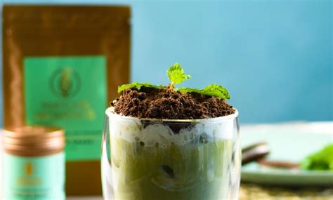 Matcha Oreo Latte - A perfect holiday matcha drink! – Matcha Moments