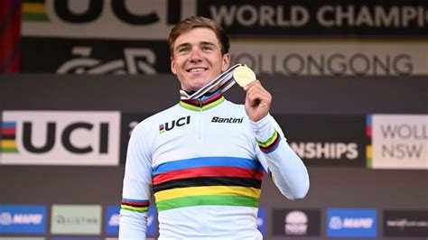 Remco Evenepoel tackles first race as world champion - Canadian Cycling ...