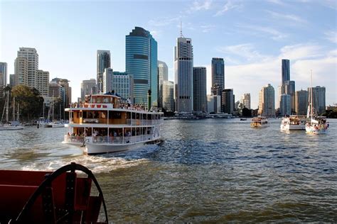 Brisbane River Lunchtime Cruise: Triphobo