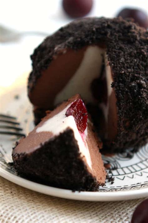 Chocolate and Vanilla Tartufo Recipe. - The Pretty Bee