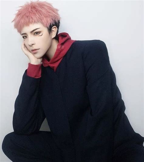 Yuji Itadori Jujutsu Kaisen #cosplay | Gambar anime, Gambar, Gaya ...