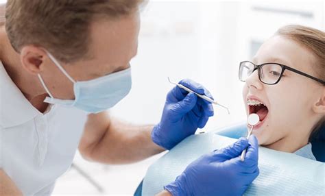 What is a Periodontist? | Regenecare Dental Center Vaughan