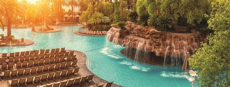 10 Best Water Parks in Las Vegas + MAP