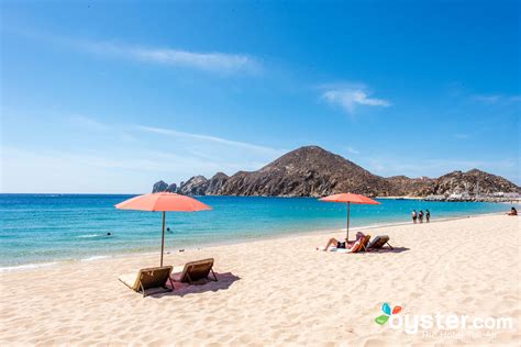 The Definitive Guide to Swimmable Cabo Beaches | Oyster.com