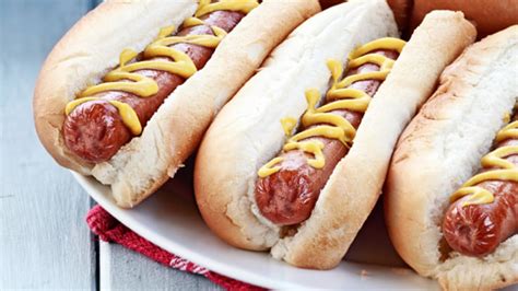 Merriam-Webster Boldly Declares That a Hot Dog is a Sandwich | Mental Floss