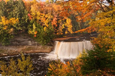 Michigan’s Upper Peninsula is considered the best spot for fall colors ...