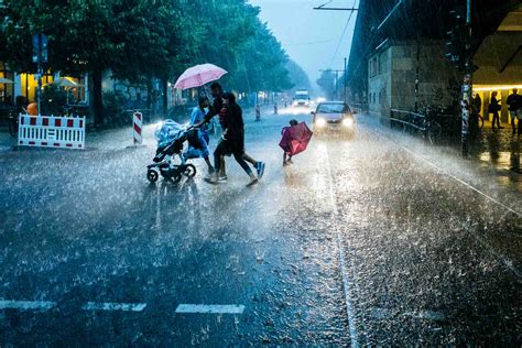 Street Photography and Rain: 3 easy Tips • Martin U Waltz